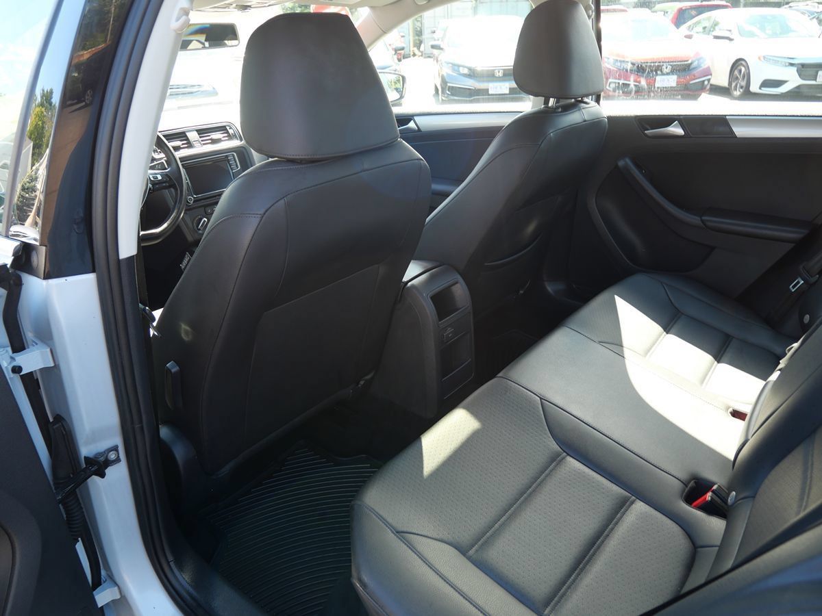 Used 2018 Volkswagen Jetta SE FWD image 21