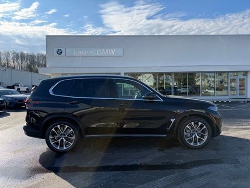 New 2026 BMW X5 xDrive50e w/ Premium Package image 11