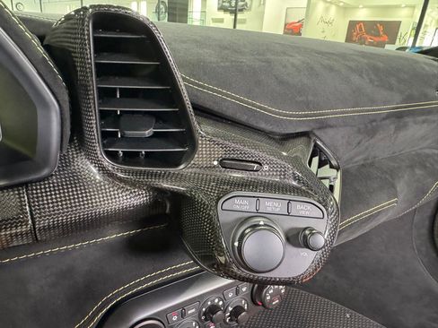 Used 2015 Ferrari 458 Speciale A image 35