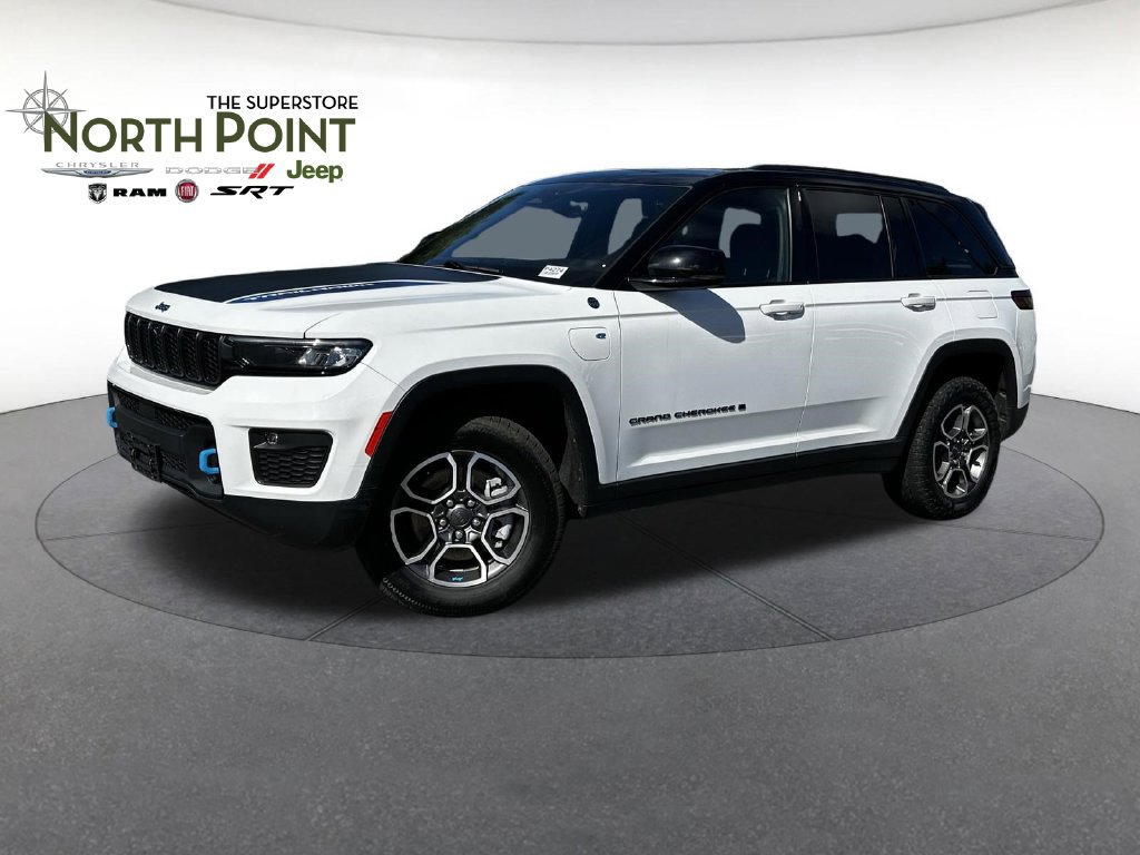 Certified 2024 Jeep Grand Cherokee Trailhawk AWD/4WD image 1