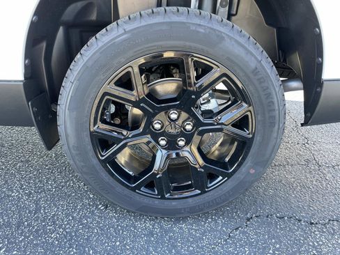 New 2026 Ford Maverick XLT w/ XLT Luxury Package AWD/4WD image 6