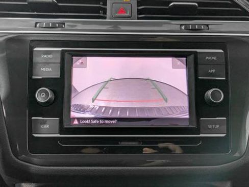 Used 2019 Volkswagen Tiguan S w/ Driver Assistance Package FWD image 31