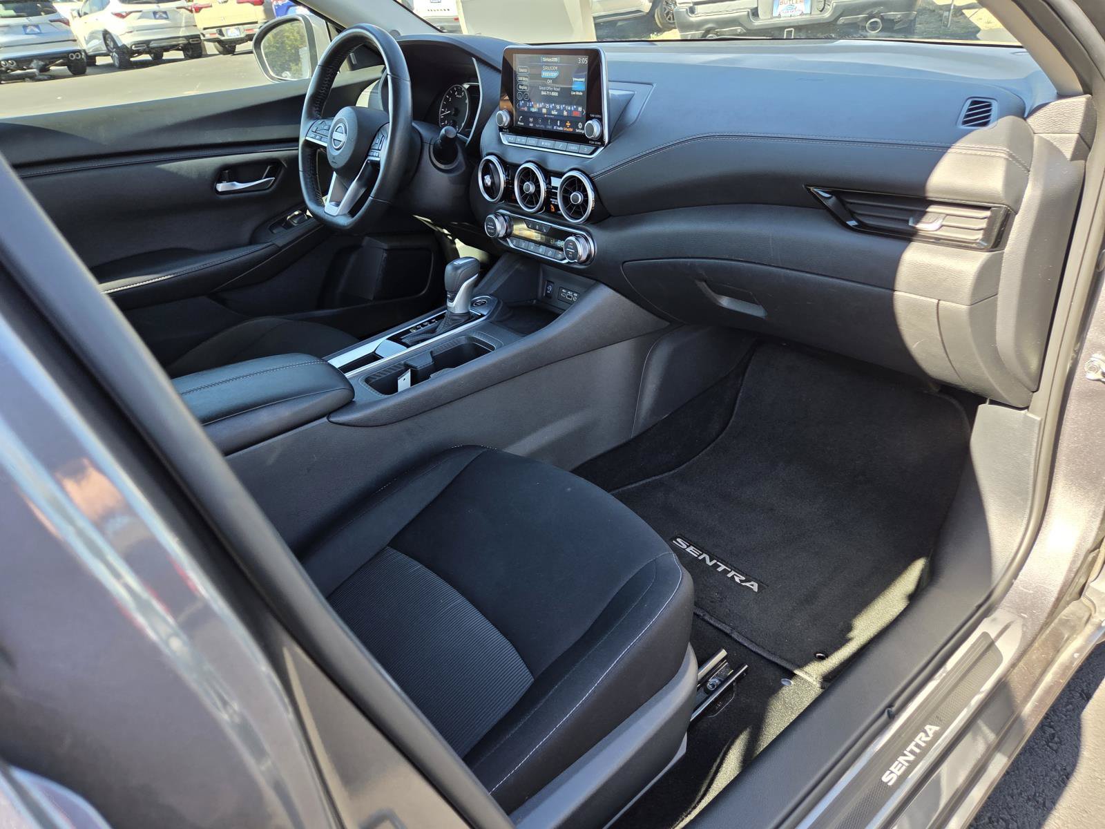 Used 2025 Nissan Sentra SV w/ All-Weather Package FWD image 22