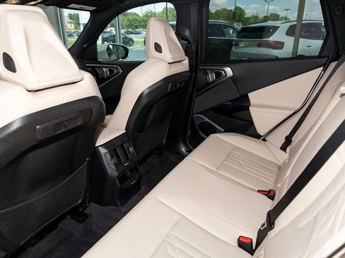 New 2026 BMW X3 xDrive30i w/ Premium Package AWD/4WD image 9