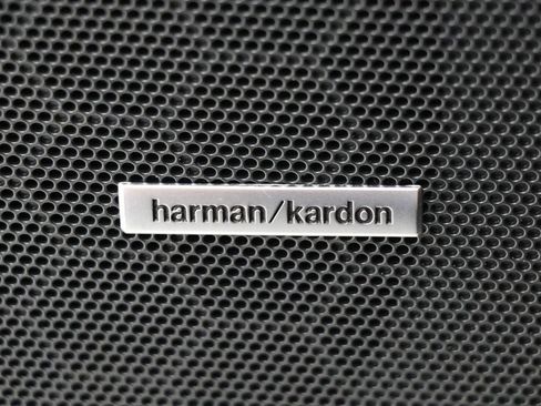 Used 2022 Subaru Ascent Limited w/ Technology Package image 32