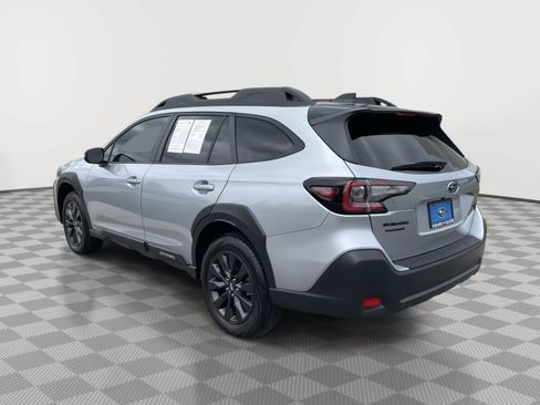 Used 2025 Subaru Outback Onyx Edition XT AWD/4WD image 6