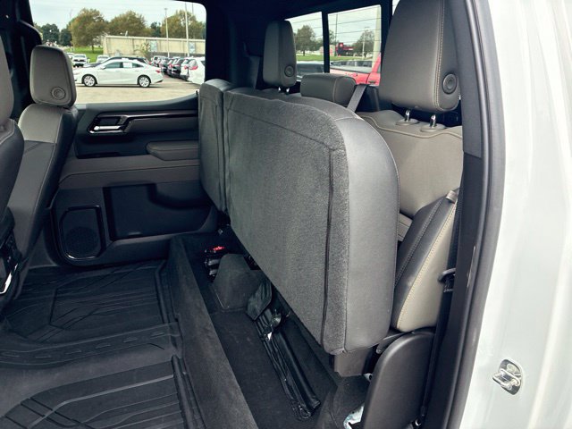 Used 2022 Chevrolet Silverado 1500 ZR2 w/ Technology Package AWD/4WD image 15