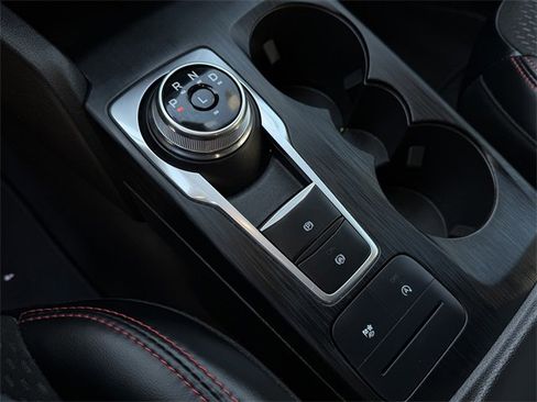 Used 2025 Ford Escape ST-Line image 17