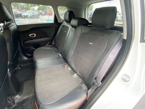 Used 2019 Kia Soul + FWD image 24
