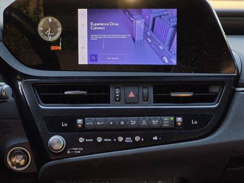 Used 2023 Lexus ES 350 w/ Premium Package FWD image 10