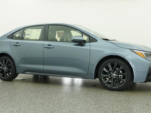 Used 2026 Toyota Corolla SE FWD image 11
