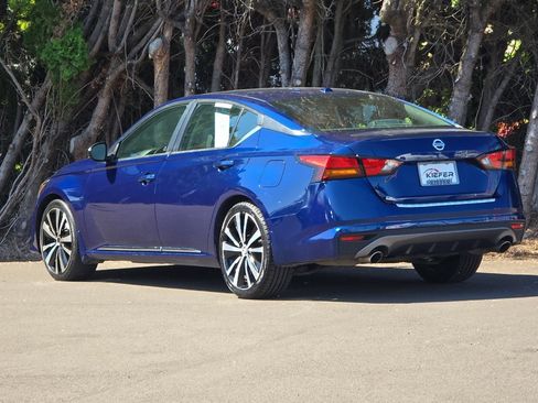 Used 2021 Nissan Altima 2.5 SR w/ SR Premium Package FWD image 6
