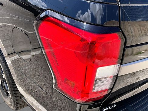 Used 2023 Ford Expedition XLT RWD image 28