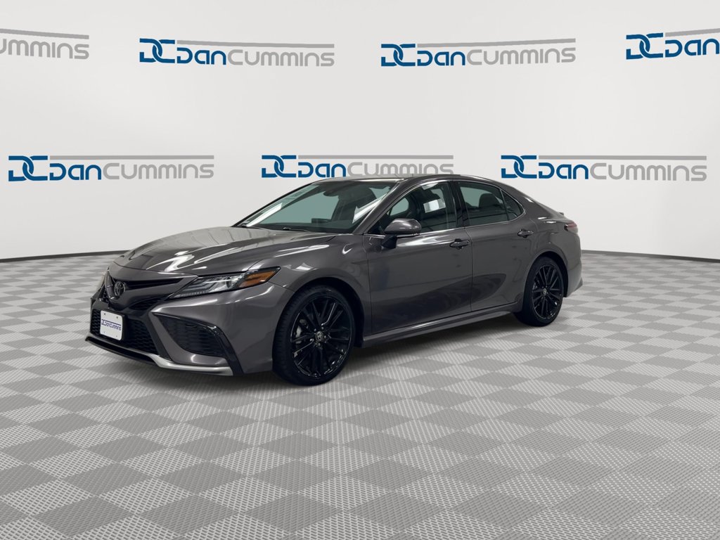 Used 2024 Toyota Camry XSE FWD image 4