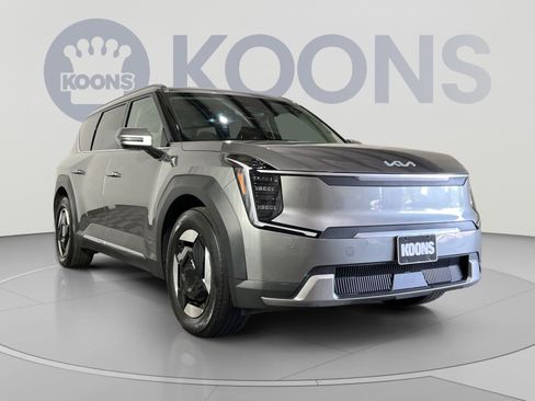Used 2024 Kia EV9 Wind AWD/4WD image 10