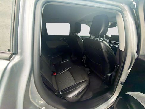 Used 2022 Jeep Compass Latitude w/ Convenience Group AWD/4WD image 28