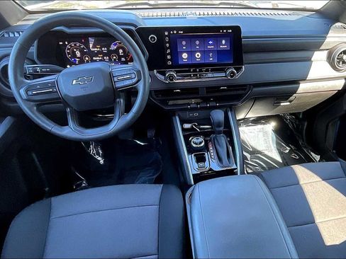 Used 2024 Chevrolet Colorado Trail Boss image 14