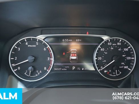 Used 2025 Nissan Rogue SV image 37