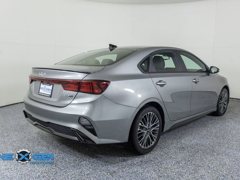Used 2023 Kia Forte GT-Line w/ GT-Line Technology Package FWD image 7