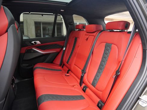 Used 2022 BMW X5 M w/ Competition Package 2 AWD/4WD image 18