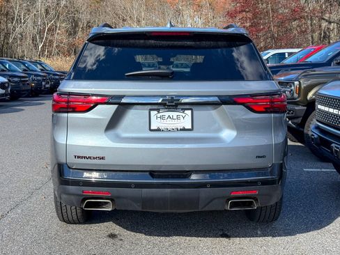Used 2023 Chevrolet Traverse Premier w/ Redline Edition image 5