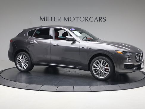Certified 2022 Maserati Levante GT AWD/4WD image 9