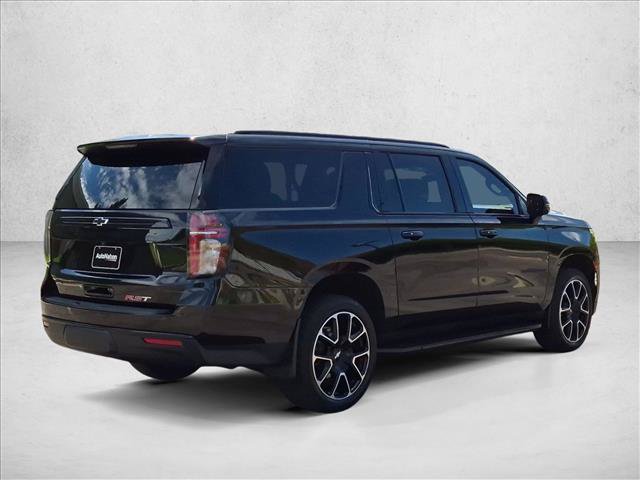 Used 2024 Chevrolet Suburban RST w/ Luxury Package AWD/4WD image 5