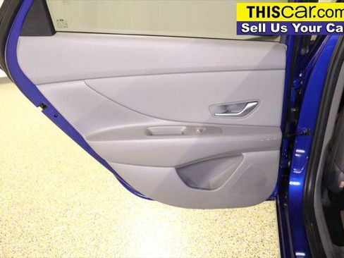 Used 2023 Hyundai Elantra SEL w/ Convenience Package FWD image 32