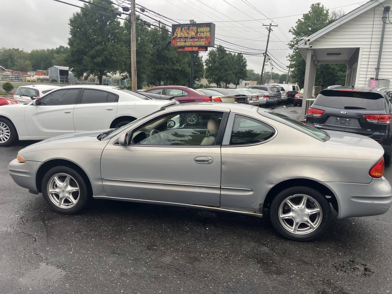 Used 1999 Oldsmobile Alero GLS FWD image 10