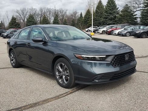 Used 2023 Honda Accord EX image 4