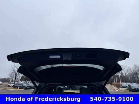 Used 2022 Hyundai Palisade Limited w/ Winter Package image 21