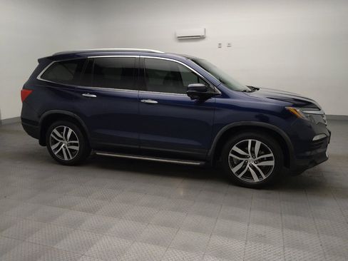 Used 2016 Honda Pilot Touring image 11