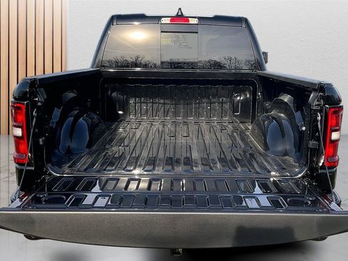 New 2026 RAM 1500 Express AWD/4WD image 21