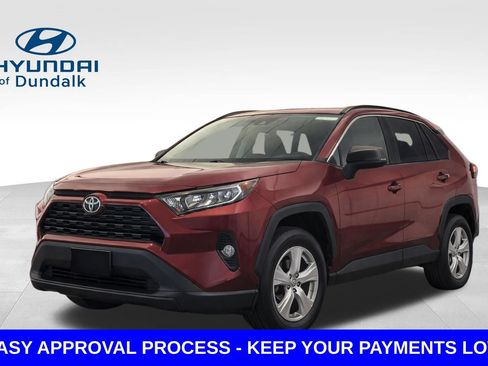 Used 2020 Toyota RAV4 LE FWD image 1