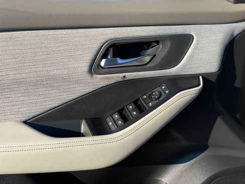 Certified 2023 Nissan Rogue SV AWD/4WD image 10
