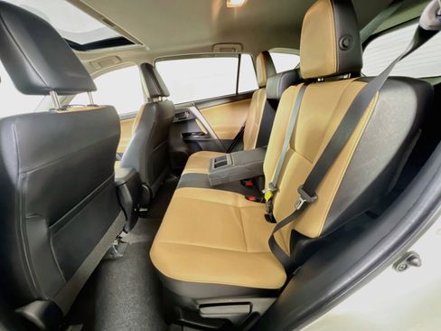 Used 2016 Toyota RAV4 Limited image 25