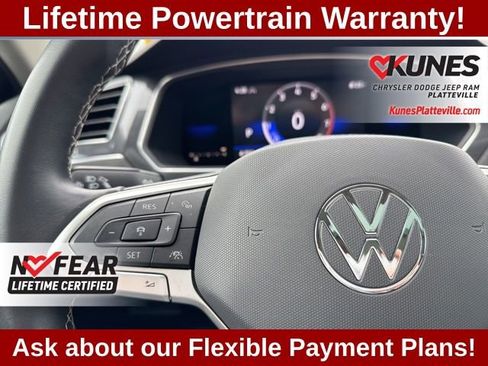 Used 2022 Volkswagen Tiguan SE w/ Panoramic Sunroof Package AWD/4WD image 20