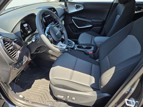 New 2025 Kia Soul S image 15