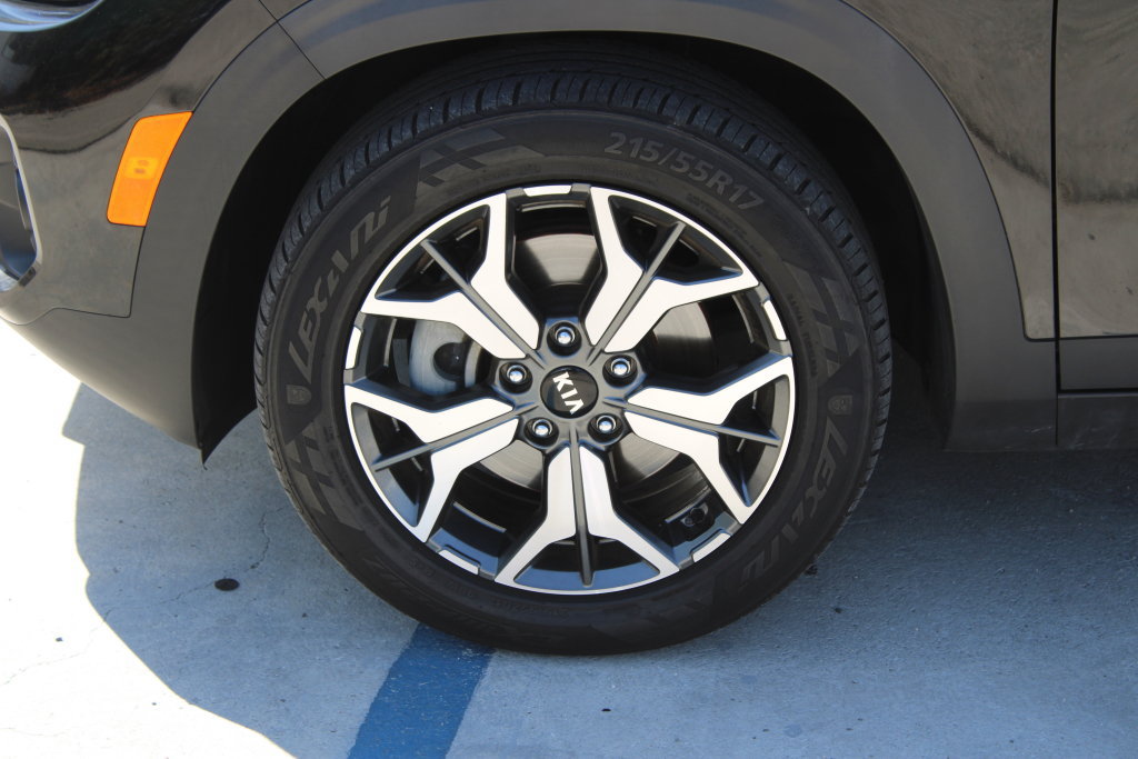 Used 2021 Kia Seltos EX AWD/4WD image 8