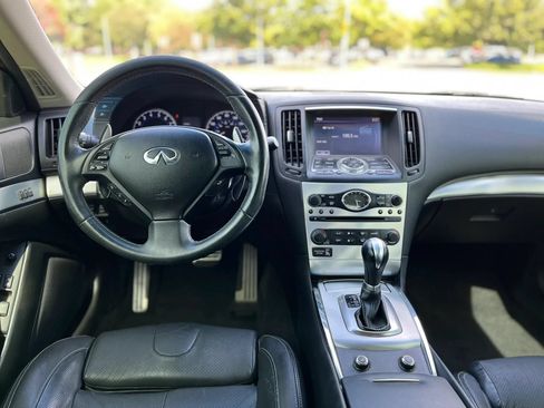 Used 2014 INFINITI Q60 Journey w/ Premium Package RWD image 11