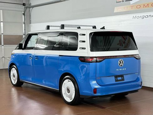 Used 2025 Volkswagen ID. Buzz 1st Edition image 5