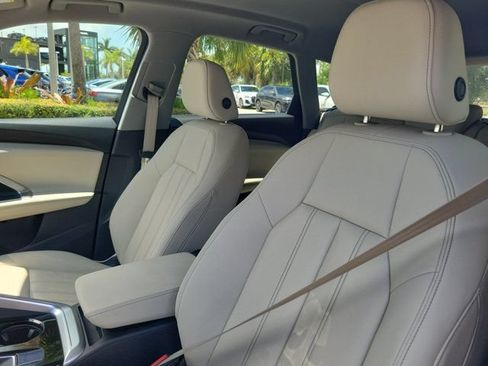 Certified 2025 Audi Q5 Premium w/ Convenience Package AWD/4WD image 15