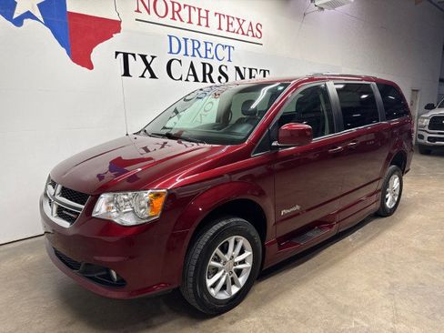 Used 2019 Dodge Grand Caravan SXT FWD image 14