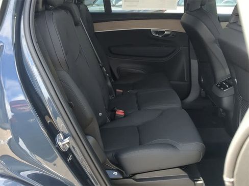 New 2026 Volvo XC90 B5 Plus w/ Protection Package Premier image 19