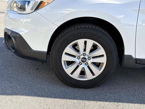 Used 2017 Subaru Outback 2.5i image 11