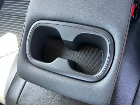 Used 2024 Toyota Camry SE image 16