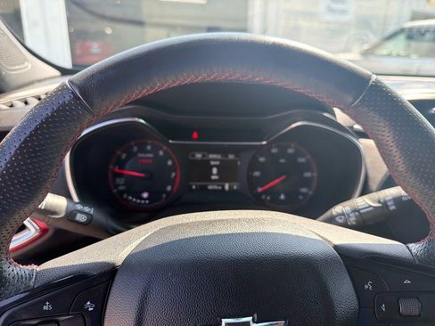 Used 2023 Chevrolet TrailBlazer RS FWD image 19