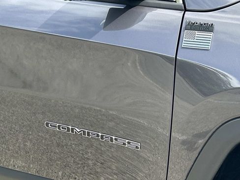 Used 2024 Jeep Compass Sport AWD/4WD image 10