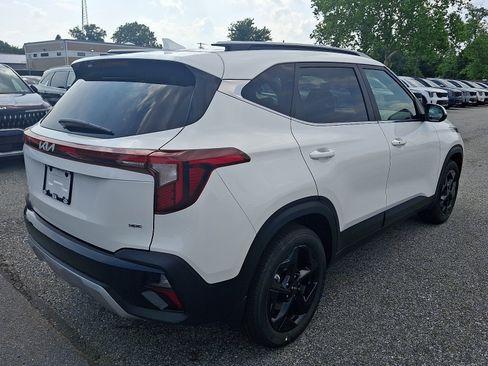 New 2026 Kia Seltos EX w/ EX Sunroof Package AWD/4WD image 3