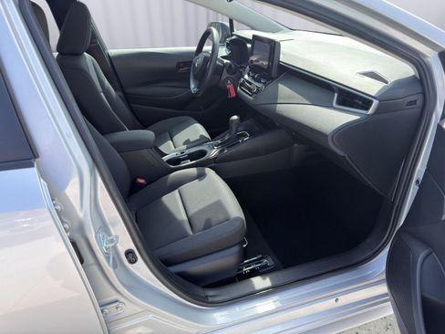 Used 2024 Toyota Corolla LE FWD image 16